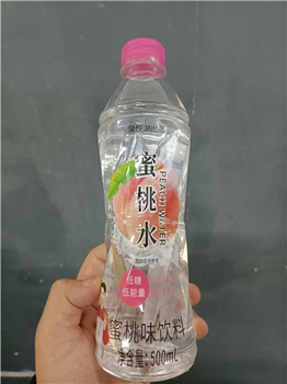 泉悦湖蜜桃味饮料500ml